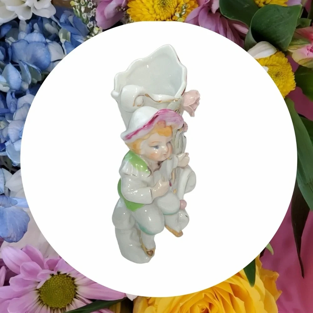 Vintage or Antique Mojae Porcelain Vase w Man & Roses 4.5” Tall Made in China